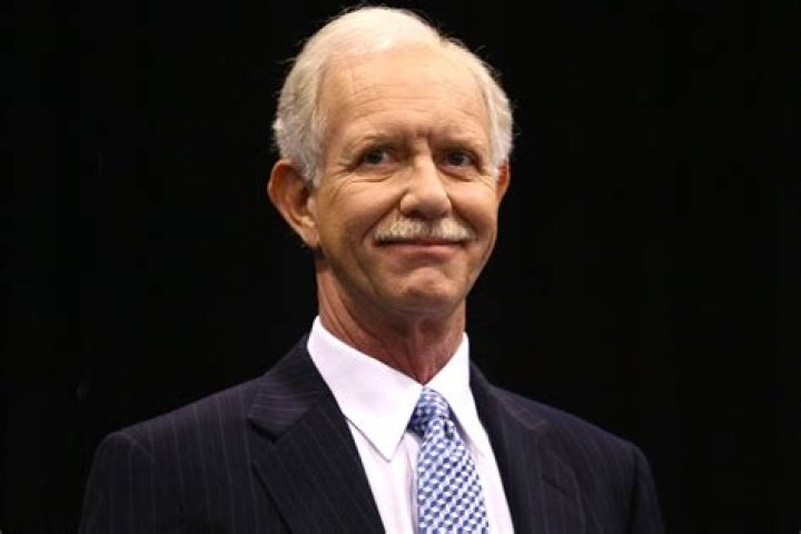 Chesley Sullenberger Age, Birthday, Wikipedia, Who, Nationality, Biography