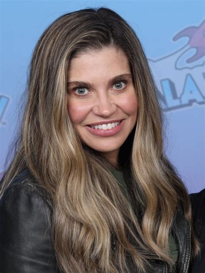 
Clara Fishel Height, Weight, Net Worth, Age, Birthday, Wikipedia, Who, Nationality, Biography 