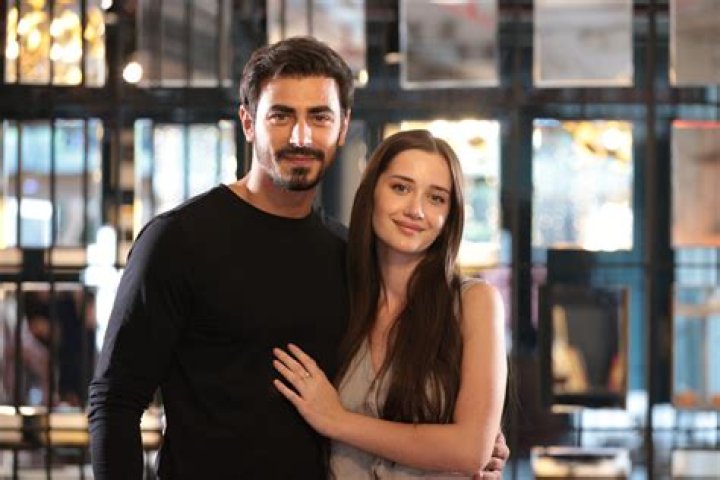 Ezgi Asaroğlu Height, Weight, Net Worth, Age, Birthday, Wikipedia, Who, Nationality, Biography