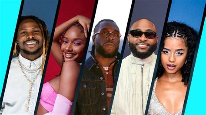 
Iyanya Carpets A Troll Who Mocked Him For Promoting Davido Who Came To Meet Him In The Industry 