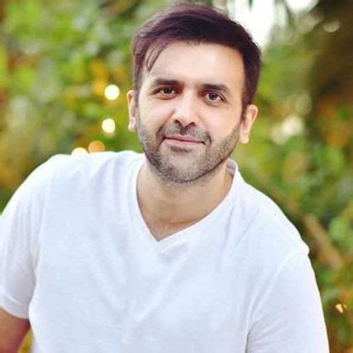 Junaid Jamshed Height, Weight, Net Worth, Age, Birthday, Wikipedia, Who, Instagram, Biography