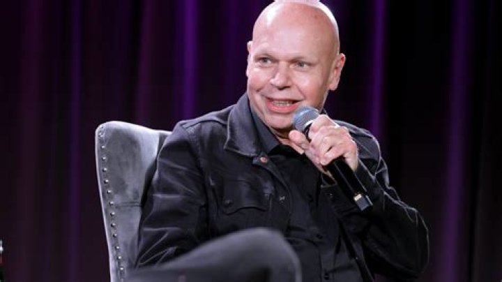 
Matt Pinfield Height, Weight, Net Worth, Age, Birthday, Wikipedia, Who, Nationality, Biography 