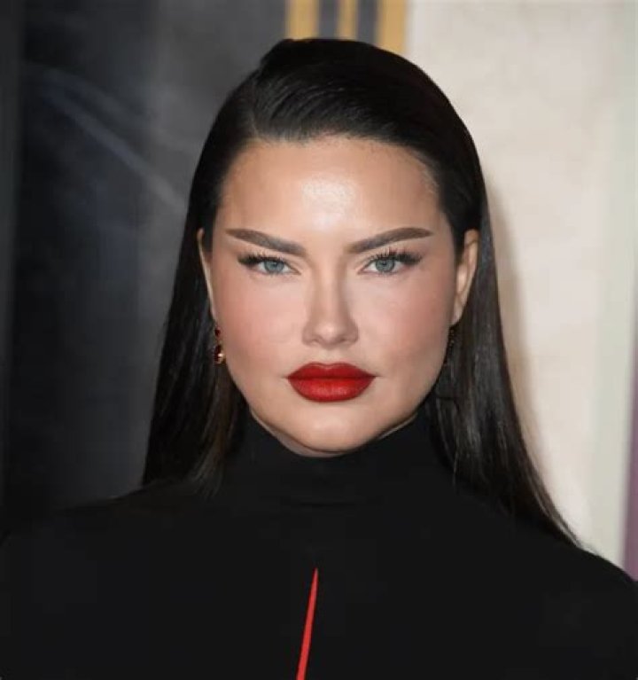 
Raiane Lima Height, Weight, Net Worth, Age, Birthday, Wikipedia, Who, Nationality, Biography 