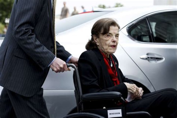 
Unveiling Senator Feinstein’s Undisclosed Complications Suffered From Illness! 