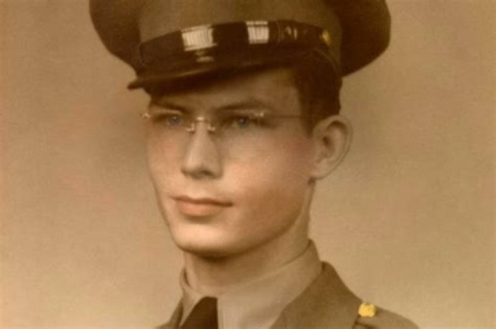 Who are Barrett Dosss Parents? Barrett Doss Biography, Parents Name, Nationality and More