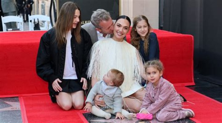 
Who Are Elisabeth Borne Parents Joseph Bornstein And Marguerite Lecesne? Is Her Family Juive? 