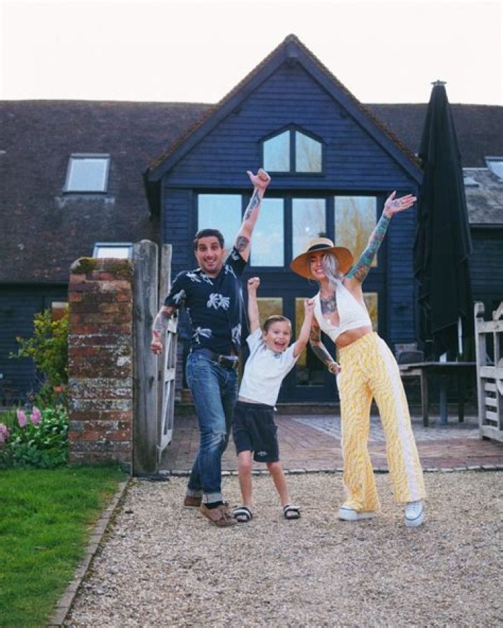Who Is Anton Jefcoate? Know About Designer Sammi Jefcoate Wedding And Age Difference With Husband