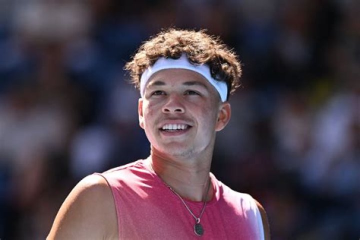 Who Is Bryan Shelton Wife? Net Worth 2022 And Son Ben Shelton Tennis Career
