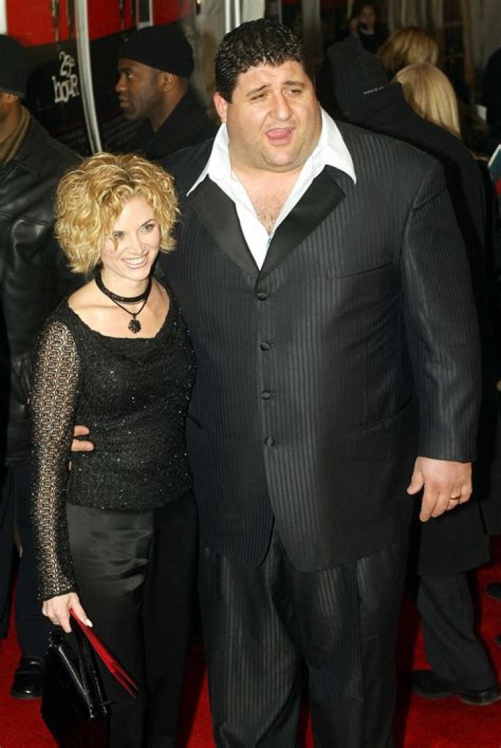 
Who Is Tony Siragusa Wife Kathy Giacalone? Superbowl Star Linebacker Dies At Age 55 