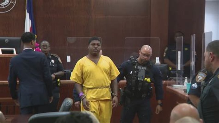 
Who Is Vashone Hakeem Jones? Ex Deputy Arrested For Illegal Trespassing On Demaryius Thomas House 